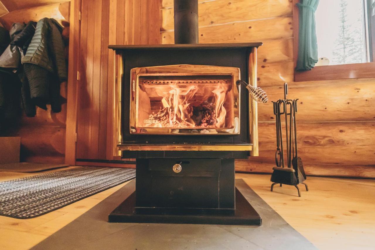 Rocky Mountain Escape Dome & Log Cabin Rentals - Rock Lake Rock Lake Lodge Provincial Park Buitenkant foto