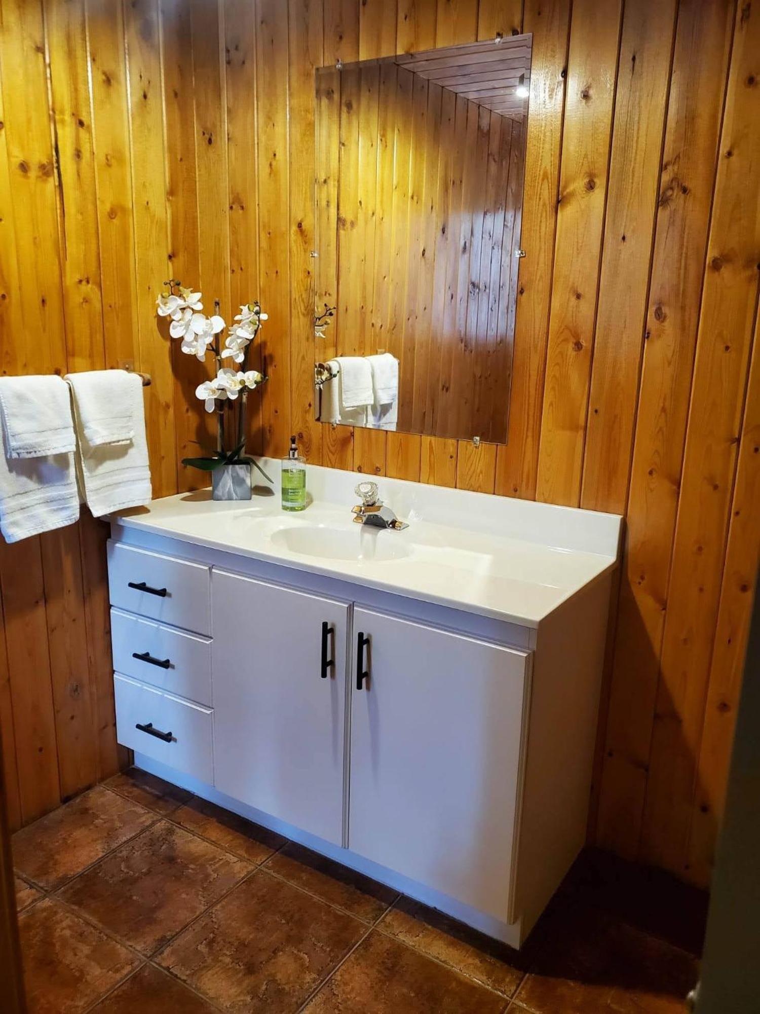 Rocky Mountain Escape Dome & Log Cabin Rentals - Rock Lake Rock Lake Lodge Provincial Park Buitenkant foto
