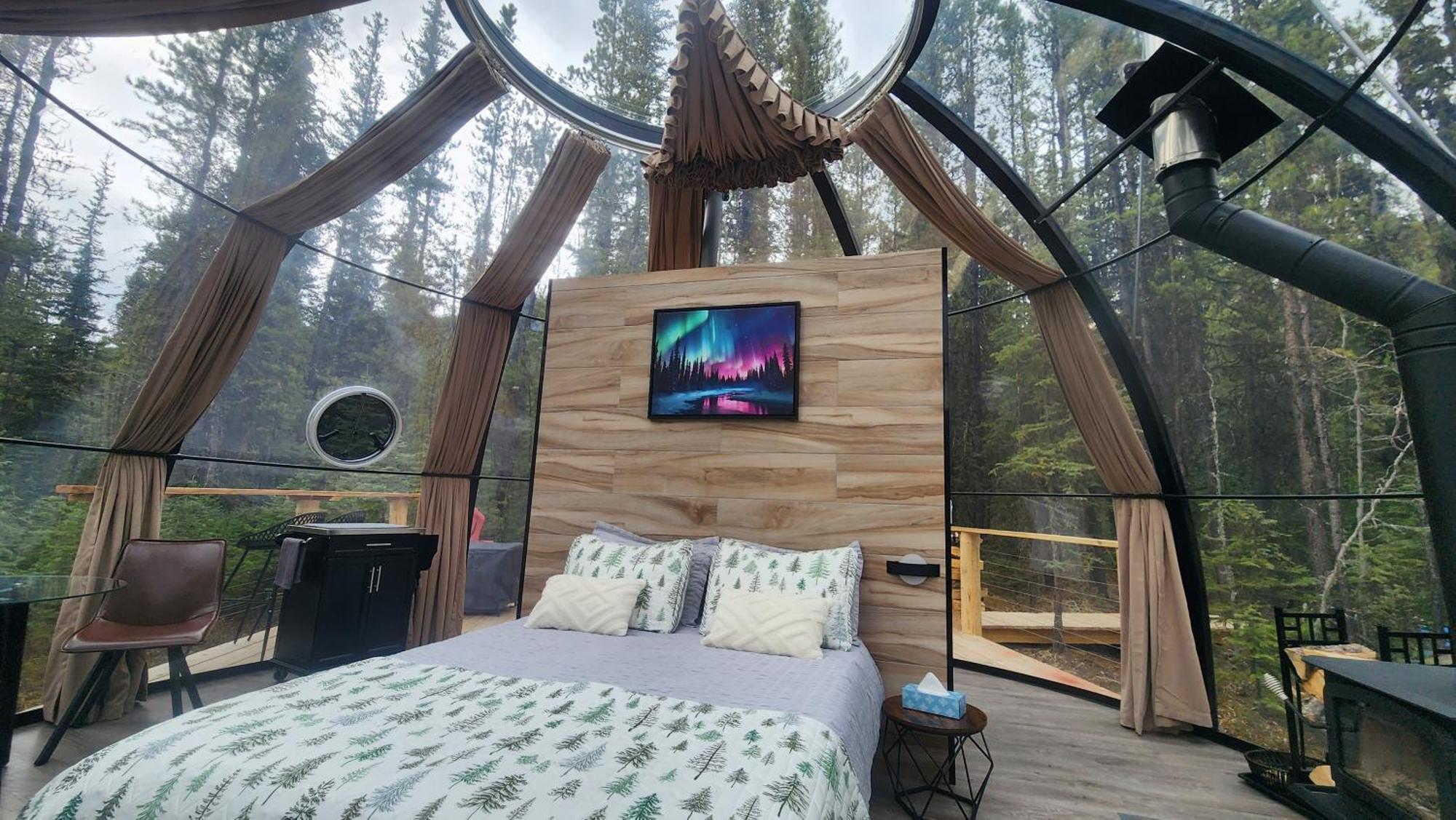 Rocky Mountain Escape Dome & Log Cabin Rentals - Rock Lake Rock Lake Lodge Provincial Park Buitenkant foto